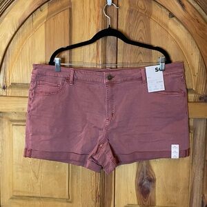 SO - Goods for Life - Blush Low Rise Midi Shorts - Size 22